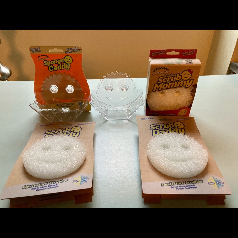 Scrub Daddy & Mommy Set w/Holders